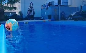 Apartmani Anastasia With Pool, Novalja